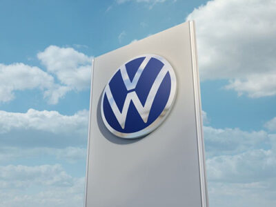 VW-service-pylon-sky-16-9-f-cc